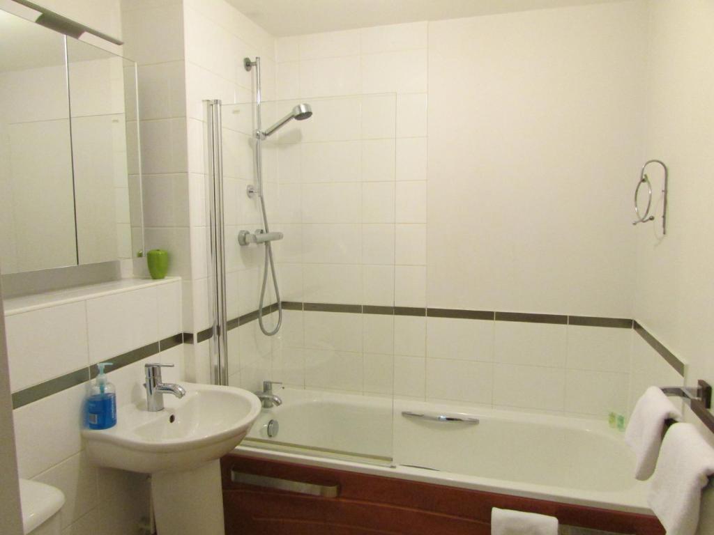 Cheltenham Luxury Apartments Ruang foto